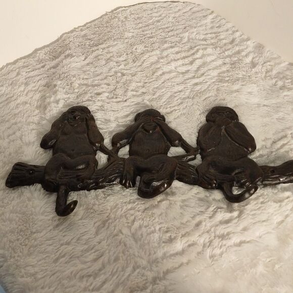 Vtg. Cast Iron 3 Monkeys Hear See Say No Evil Key Rack - Picture 2 of 4